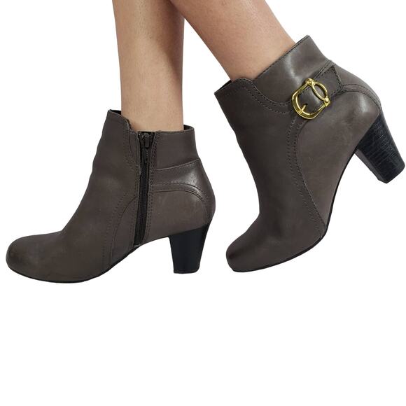 Clarks Women's Gray Sapphire Vesta Leather High Heel Ankle Boots Size 7W - Picture 1 of 12